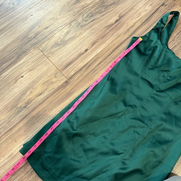 Aritzia Babaton Elegant Green Satin Mini Sleeveless Dress - Picture 6 of 8